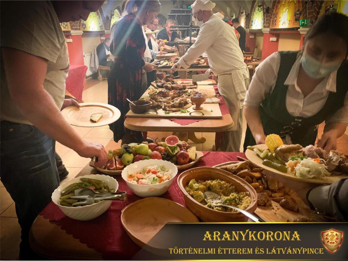 Aranykorona Hotel Miskolc Eksteriør bilde