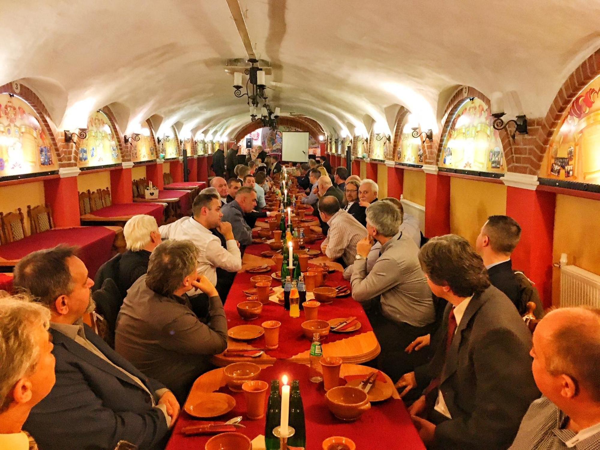 Aranykorona Hotel Miskolc Eksteriør bilde